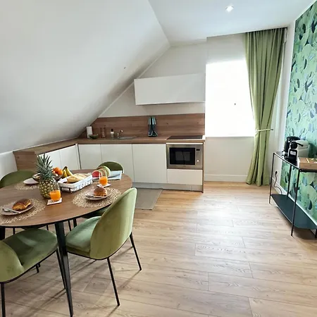 Helios Appartement *